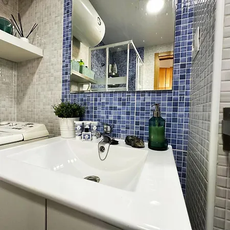 Hac - Terraza Con Vistas Al Mar, Wifi, Centro A 200 Metros, Playa A 600 Metros *