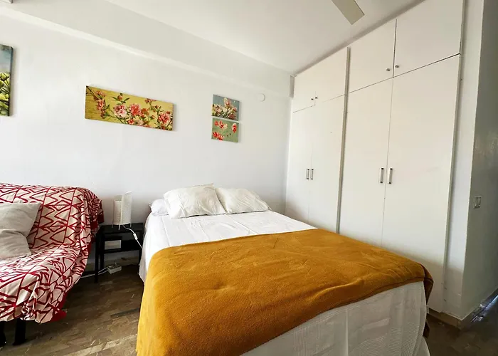 Hac - Terraza Con Vistas Al Mar, Wifi, Centro A 200 Metros, Playa A 600 Metros Torremolinos