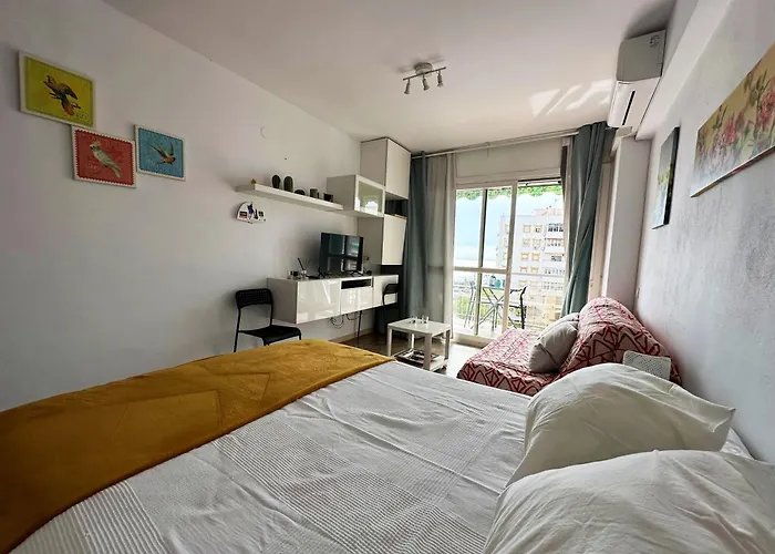 Apartamento Hac - Terraza Con Vistas Al Mar, Wifi, Centro A 200 Metros, Playa A 600 Metros Torremolinos