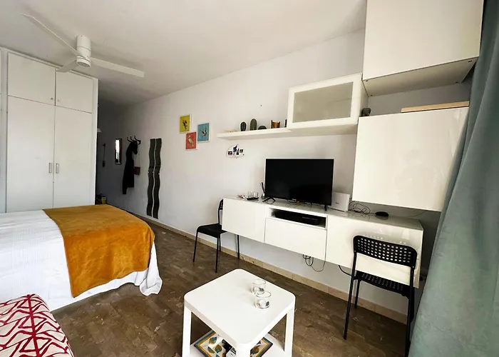 Hac - Terraza Con Vistas Al Mar, Wifi, Centro A 200 Metros, Playa A 600 Metros * Torremolinos